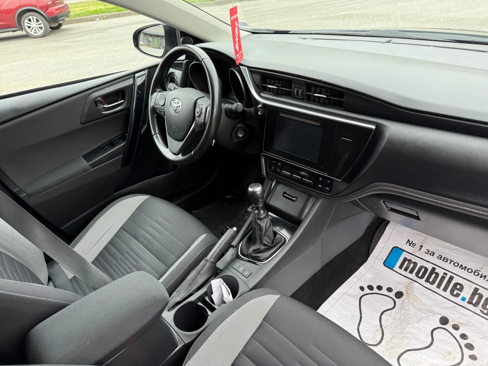 Toyota Auris  - изображение 10