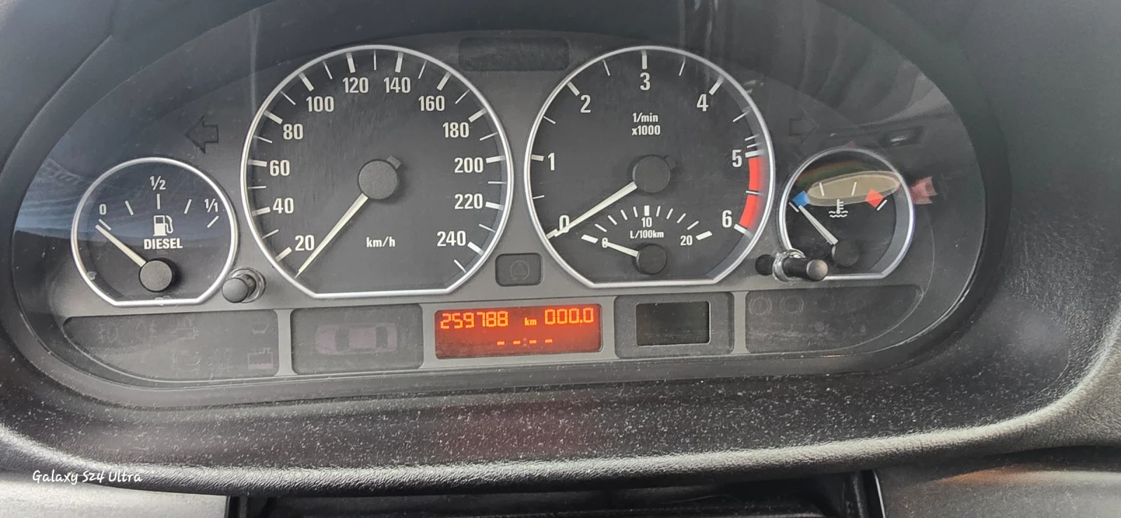BMW 330  - изображение 2