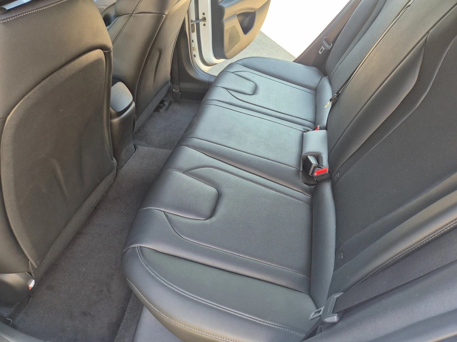 Hyundai Elantra 1.6cm3 LPG - изображение 6