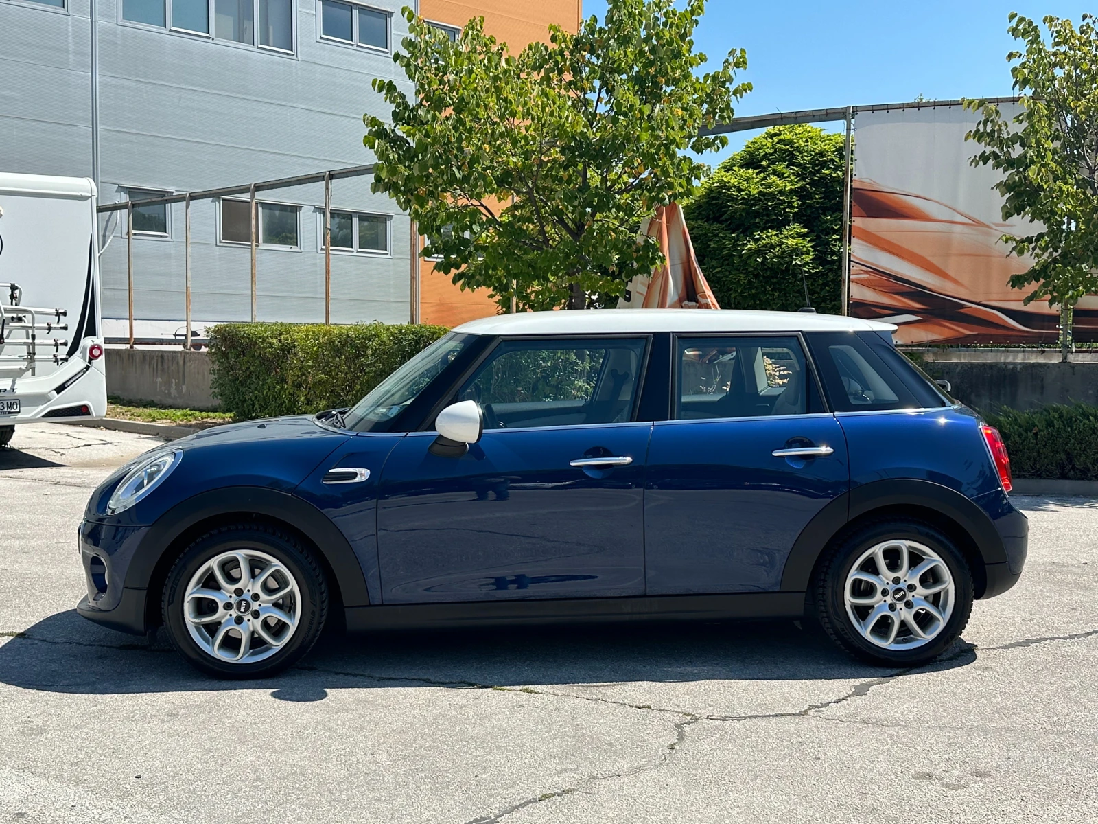 Mini Cooper d 1.5d 116 к.с. - изображение 2