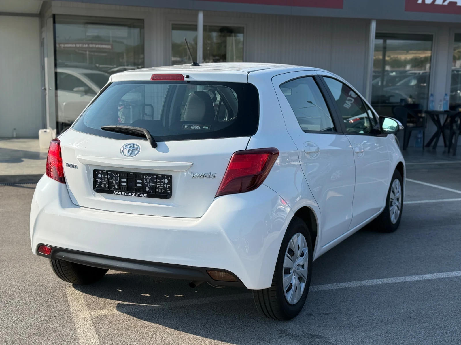 Toyota Yaris 1.0VVTI * EURO6B* ТОП СЪСТОЯНИЕ* ЛИЗИНГ*  - изображение 5