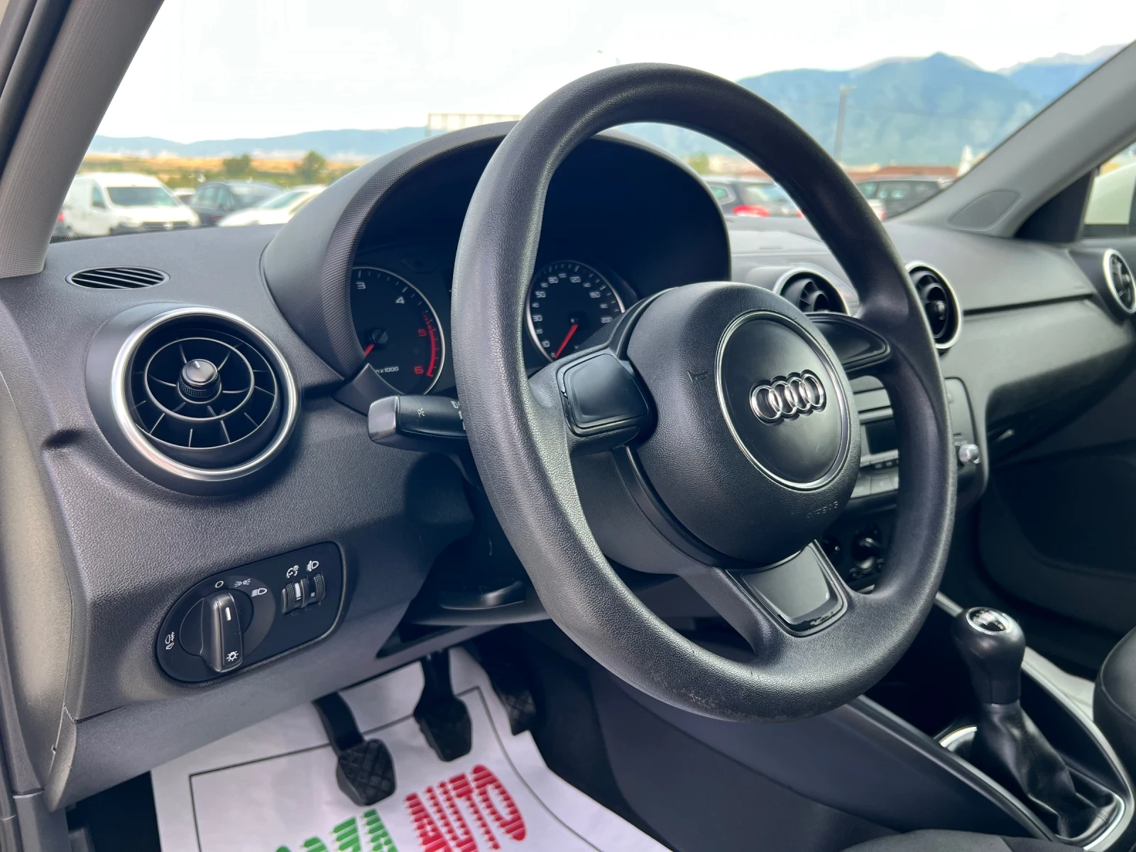 Audi A1 1.6 TDI-SPORTBACK - изображение 8
