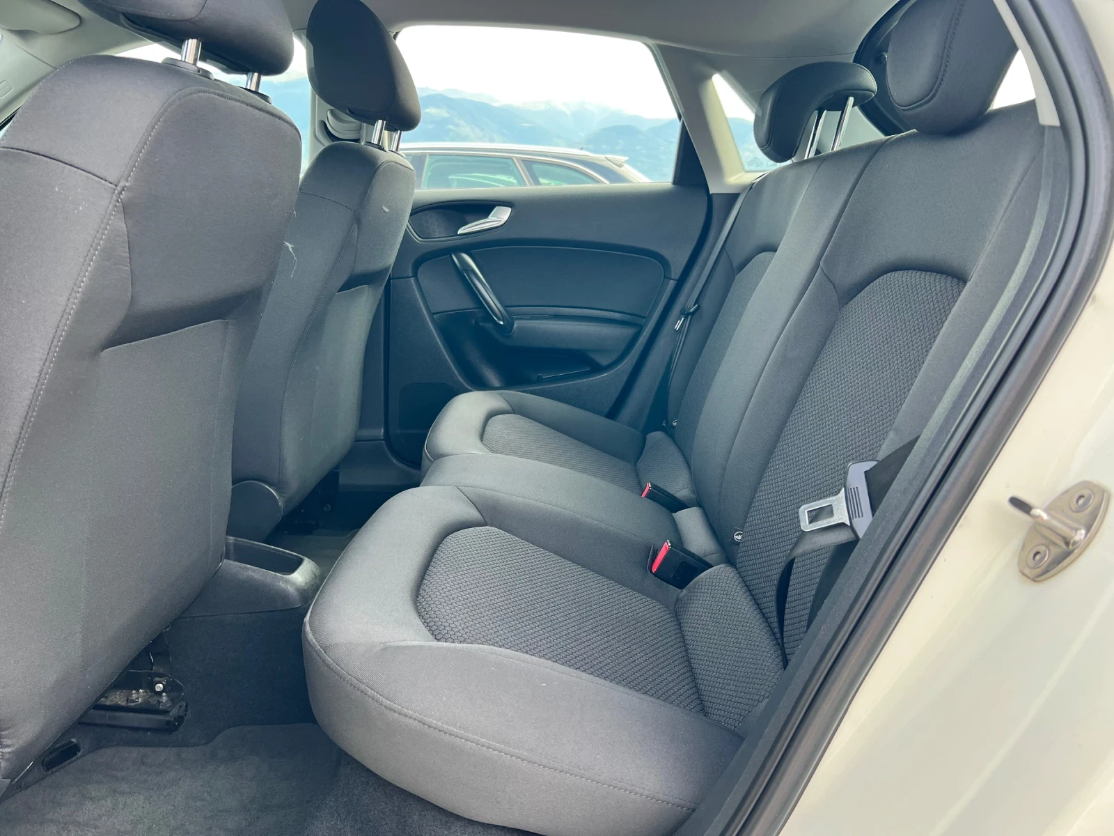 Audi A1 1.6 TDI-SPORTBACK - изображение 9