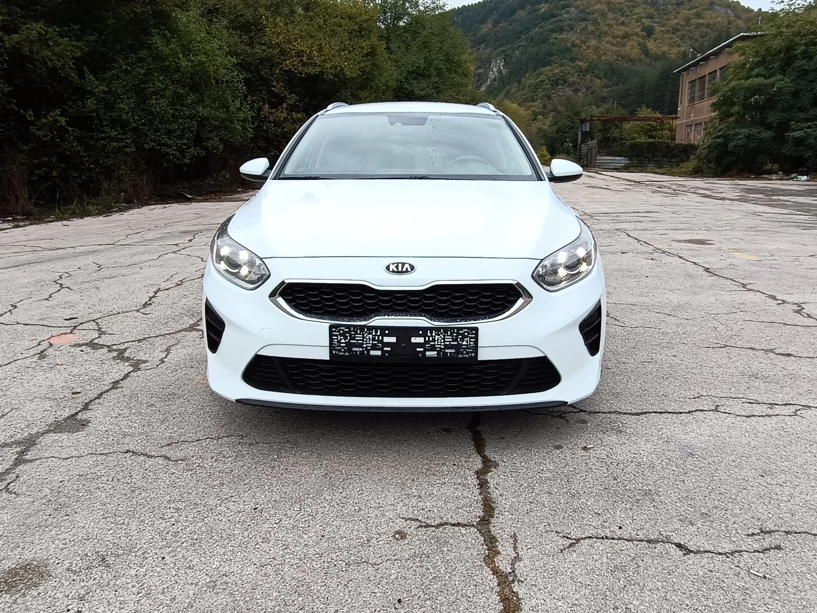 Kia Ceed 1.6 CRDI 2021 - изображение 2