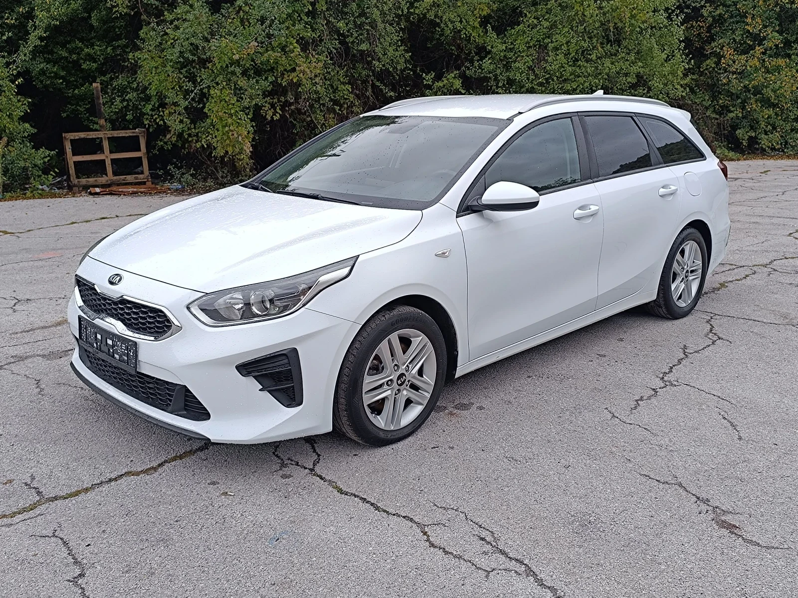 Kia Ceed 1.6 CRDI 2021 | Mobile.bg — изображение 1