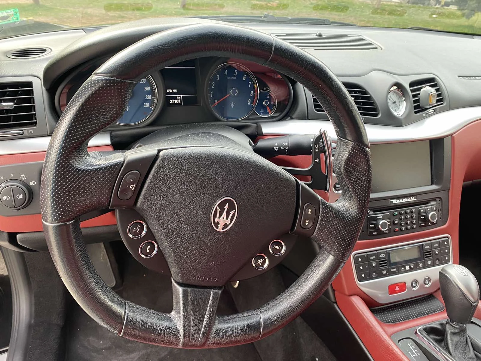 Maserati GranTurismo, снимка 5 - Автомобили и джипове - 54043128