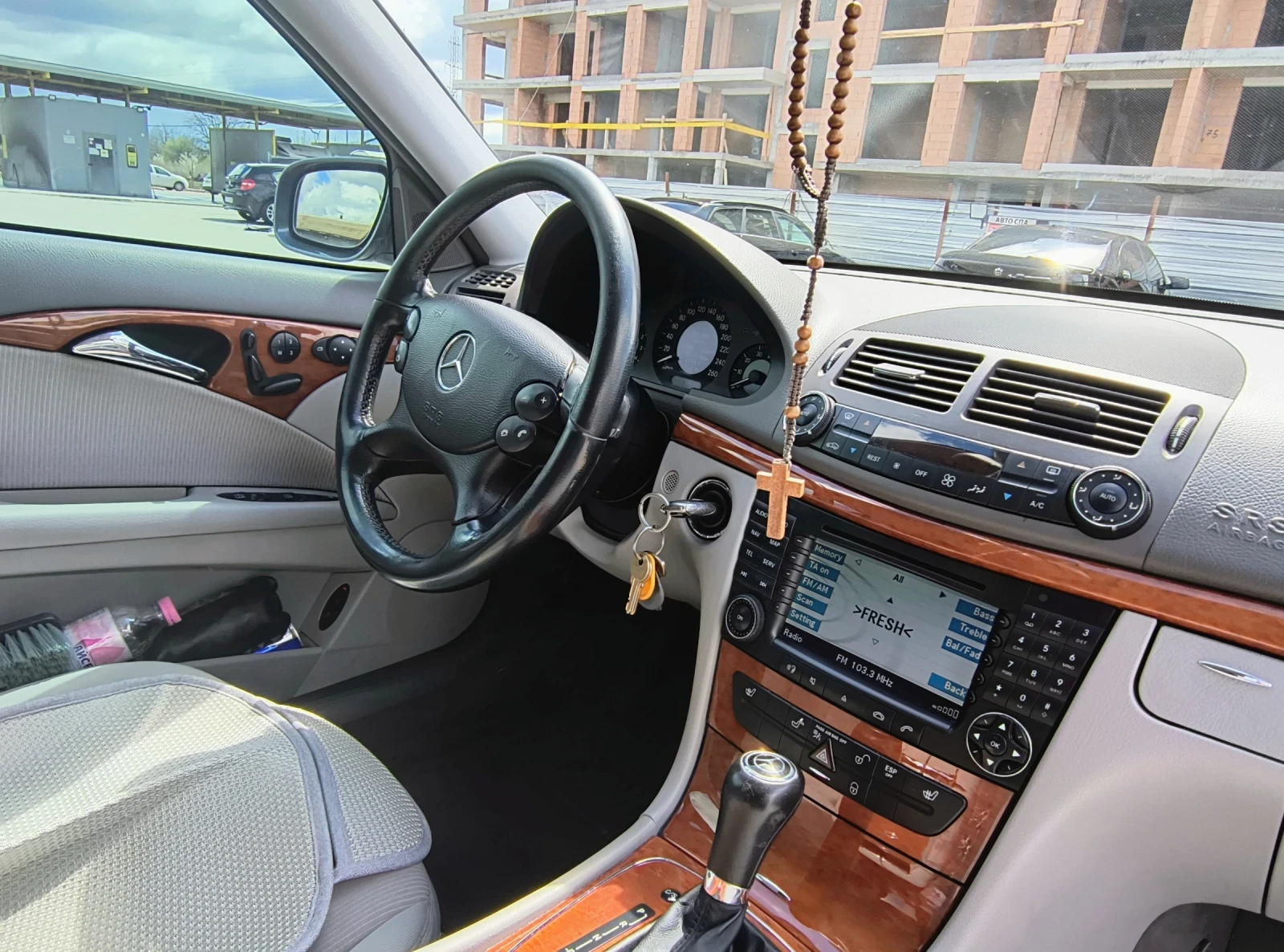 Mercedes-Benz E 280 Facelift , снимка 15 - Автомобили и джипове - 54092945