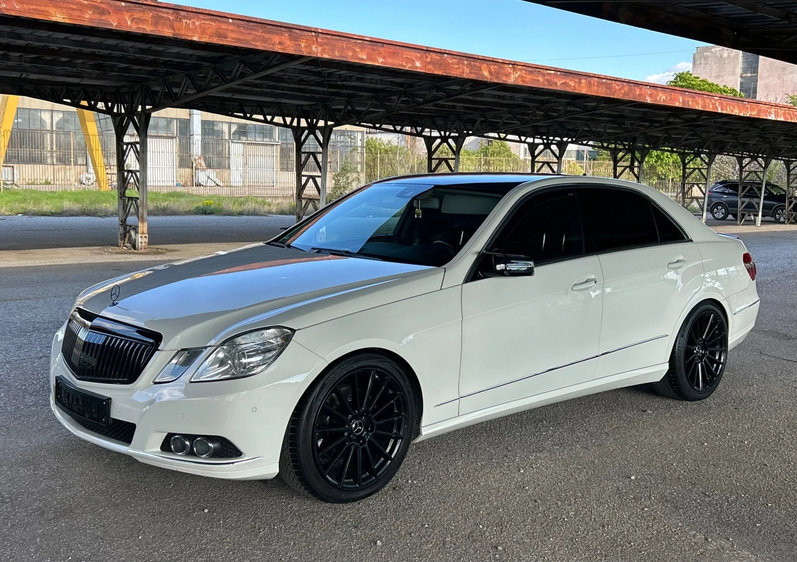 Mercedes-Benz E 300 3.5CDI V6 231ps FULL ТОП