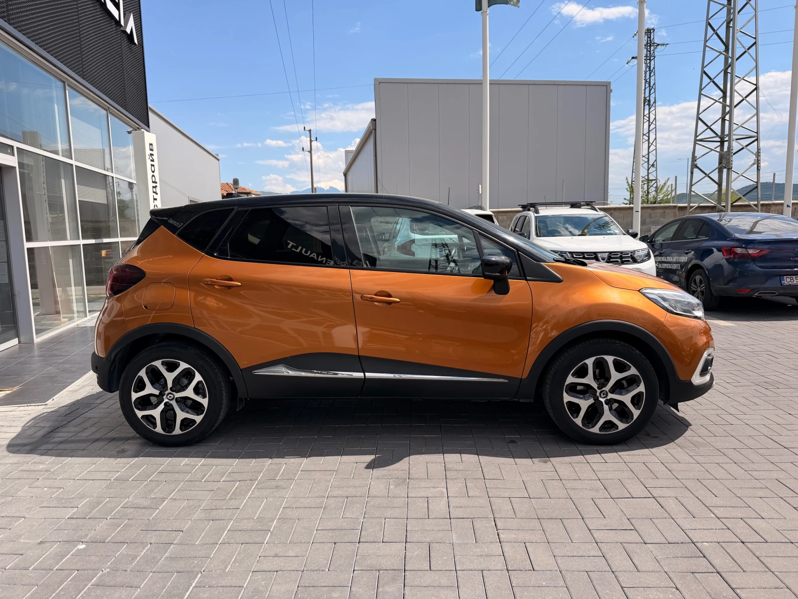 Renault Captur 1.3 ТCe / 150 к.с., снимка 5 - Автомобили и джипове - 54344605