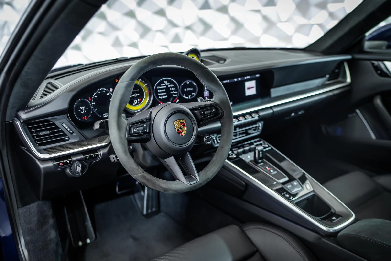 Porsche 911 992 Turbo S* LIFT* Burmester* Pano* Лизинг, снимка 17 - Автомобили и джипове - 54354467