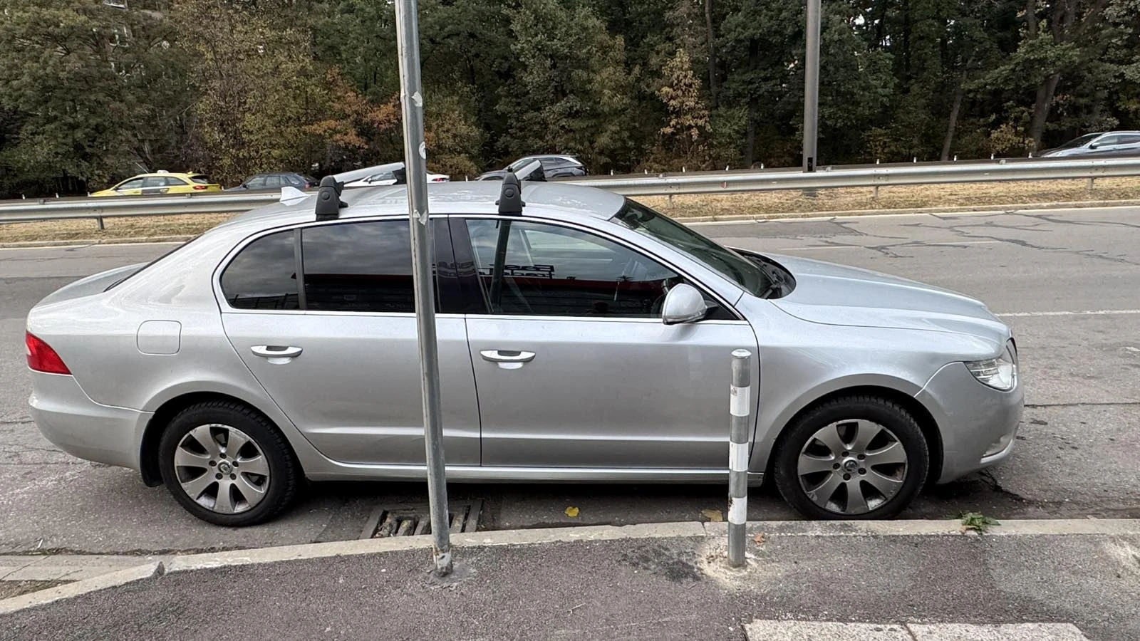Skoda Superb, снимка 2 - Автомобили и джипове - 54621520