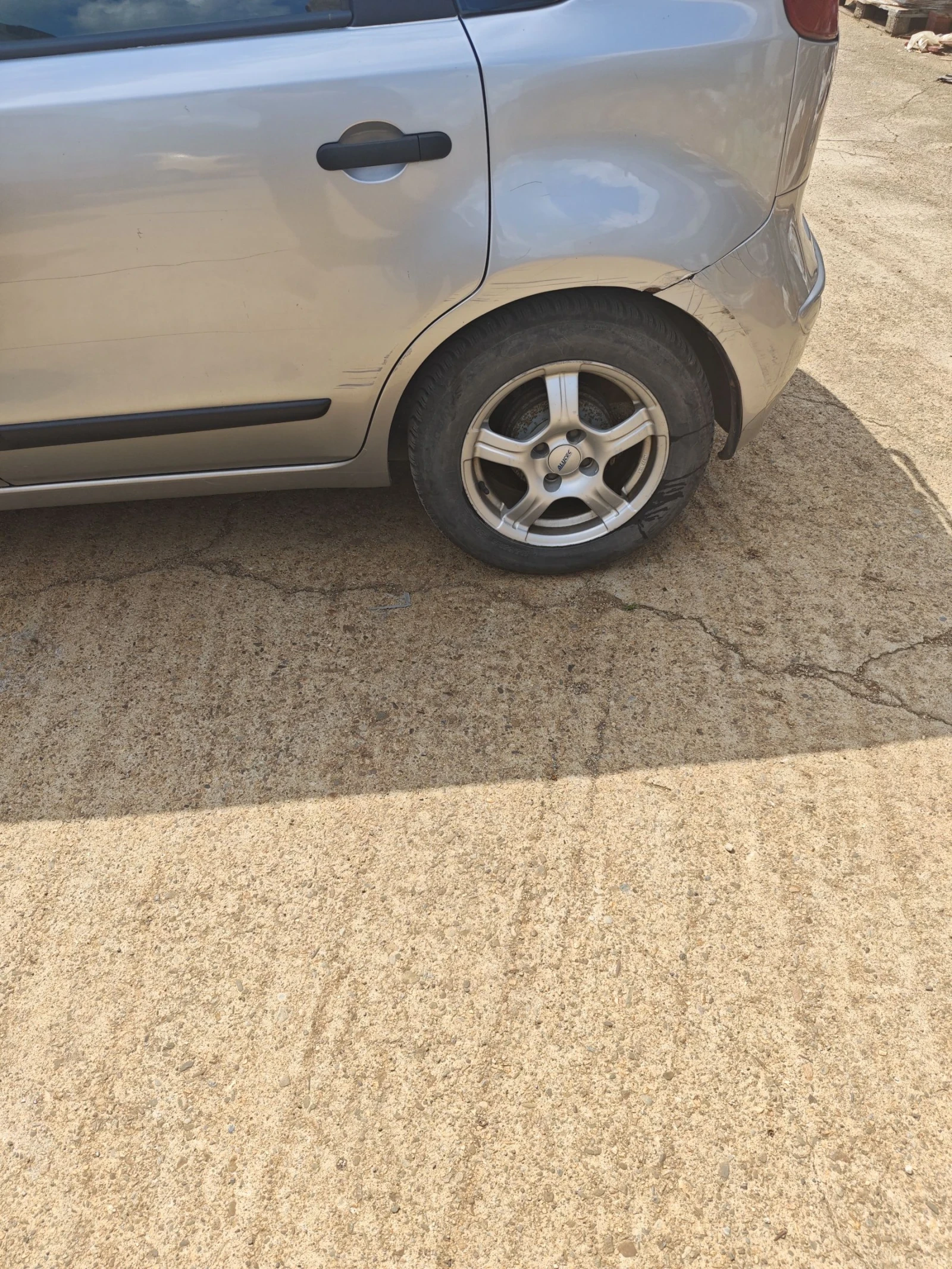 Nissan Note, снимка 11 - Автомобили и джипове - 54819720
