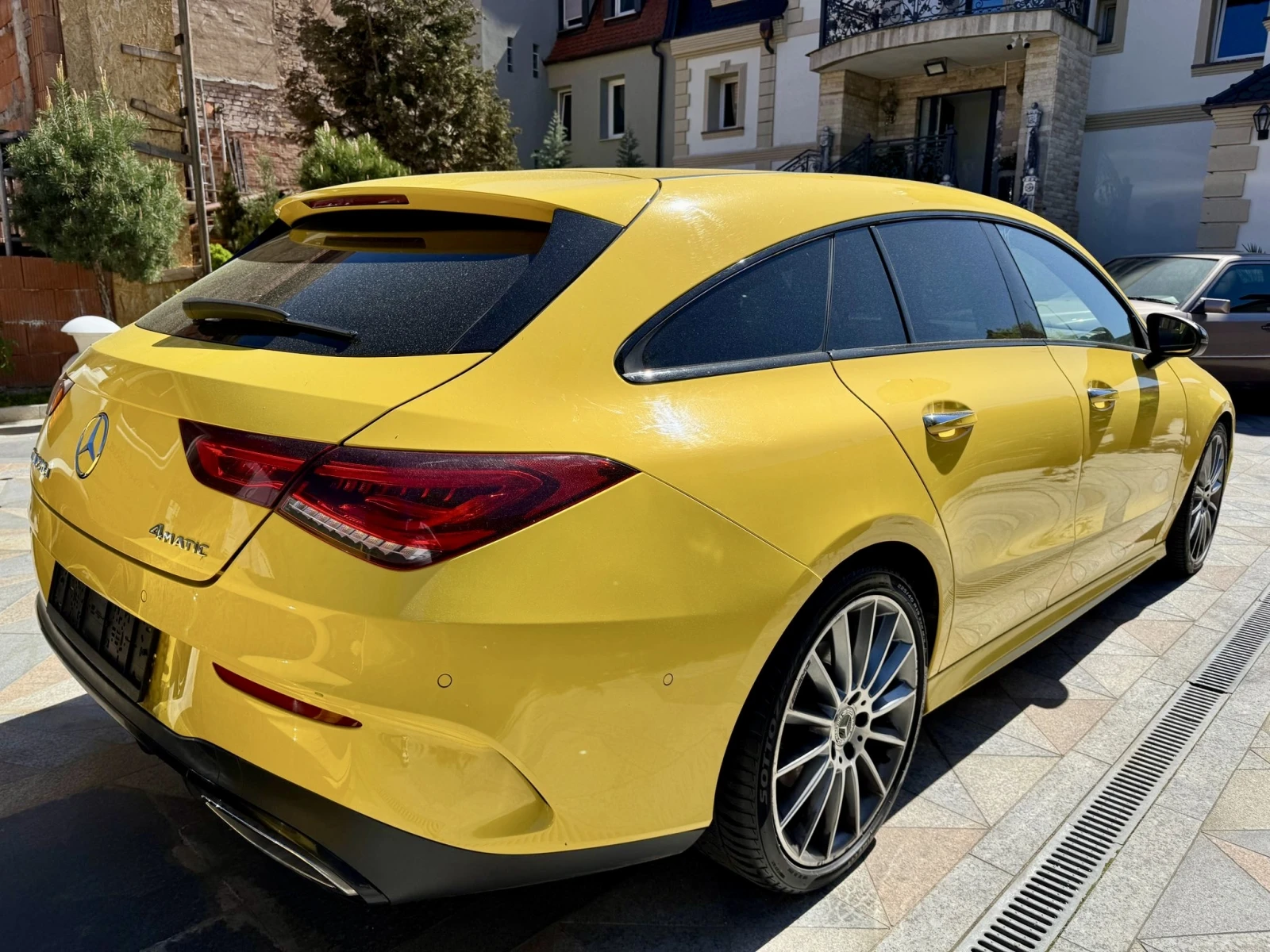 Mercedes-Benz CLA 220 AMG* 4X4* 2023г, снимка 2 - Автомобили и джипове - 54932085