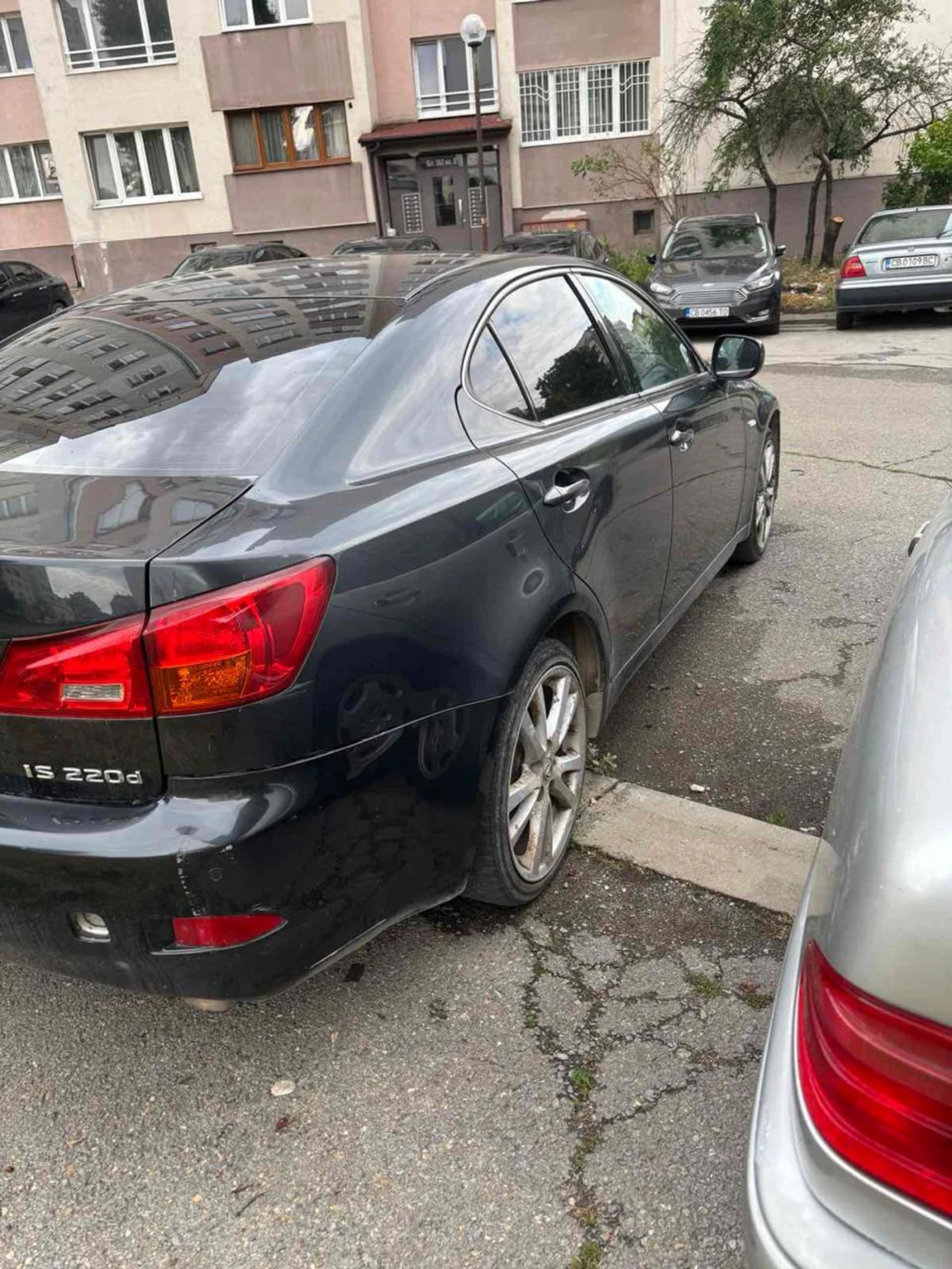 Lexus IS 220d | Mobile.bg � ����������� 4