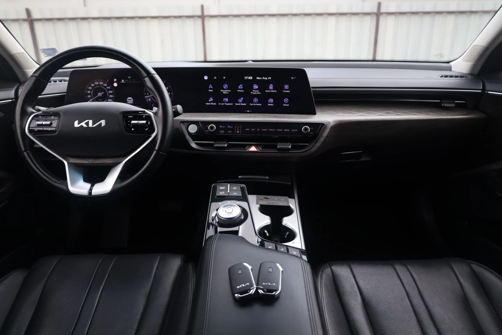 Kia K8 3.5 V6 LPG НАЛИЧНА MASSAGE KeyGO KAM Обдух Lane, снимка 12 - Автомобили и джипове - 55797689