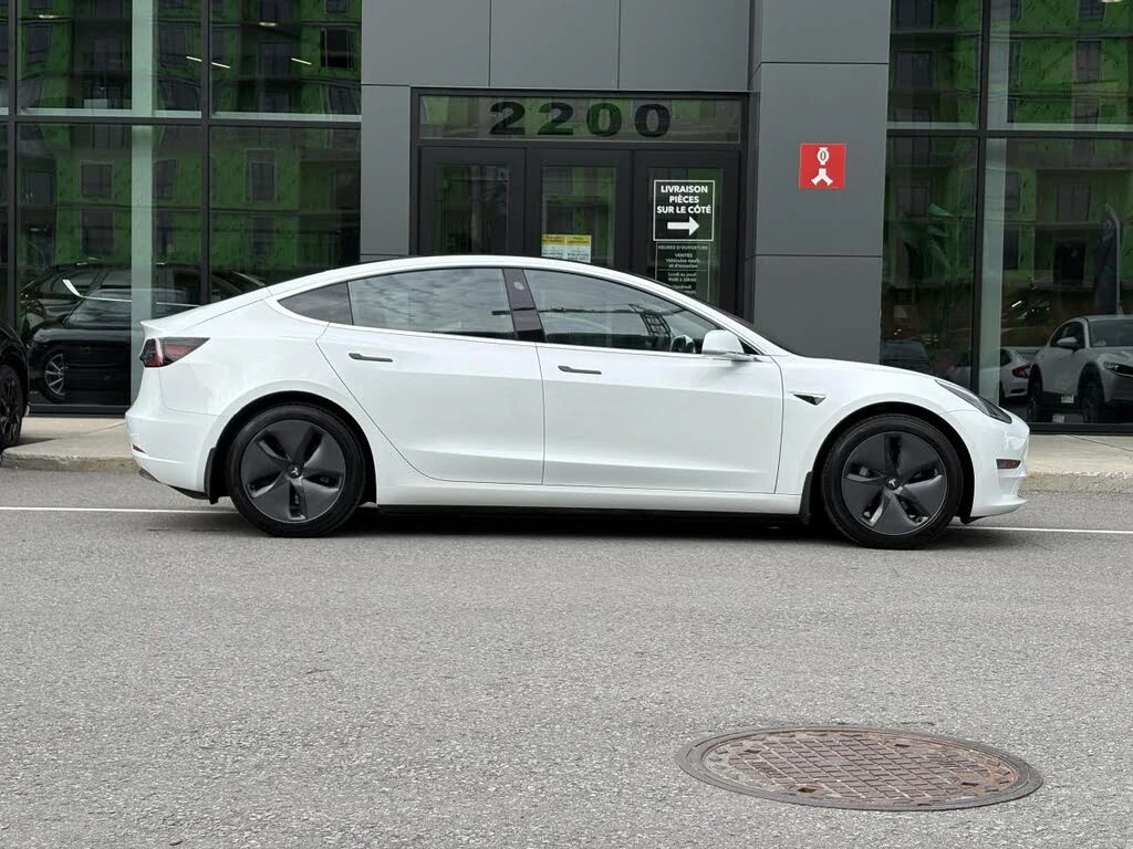 Tesla Model 3 DUAL MOTORS LONG RANGE* AWD* КРАЙНА ЦЕНА, снимка 4 - Автомобили и джипове - 56046899