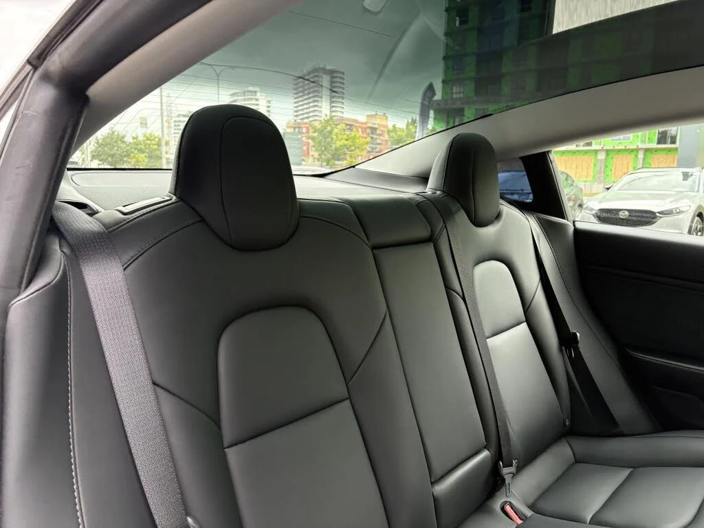 Tesla Model 3 DUAL MOTORS LONG RANGE* AWD* КРАЙНА ЦЕНА, снимка 12 - Автомобили и джипове - 56046899