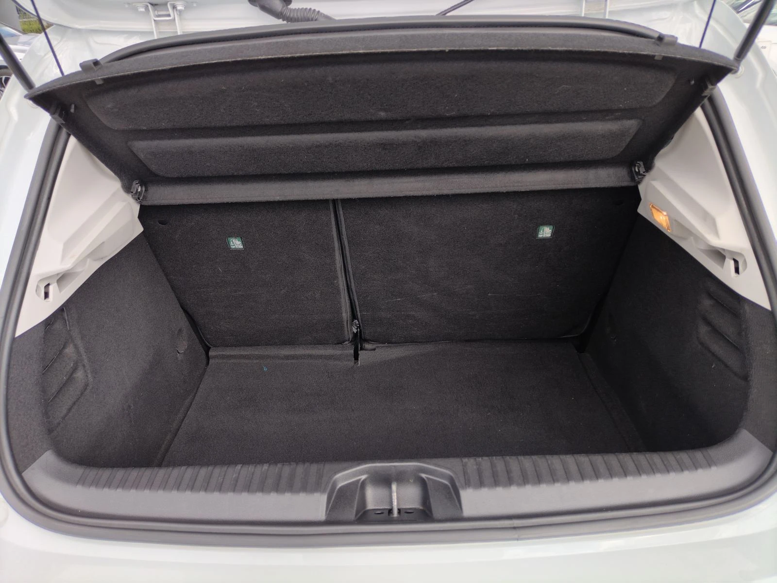 Renault Clio 1.0Tce/ 90, снимка 16 - Автомобили и джипове - 56163386