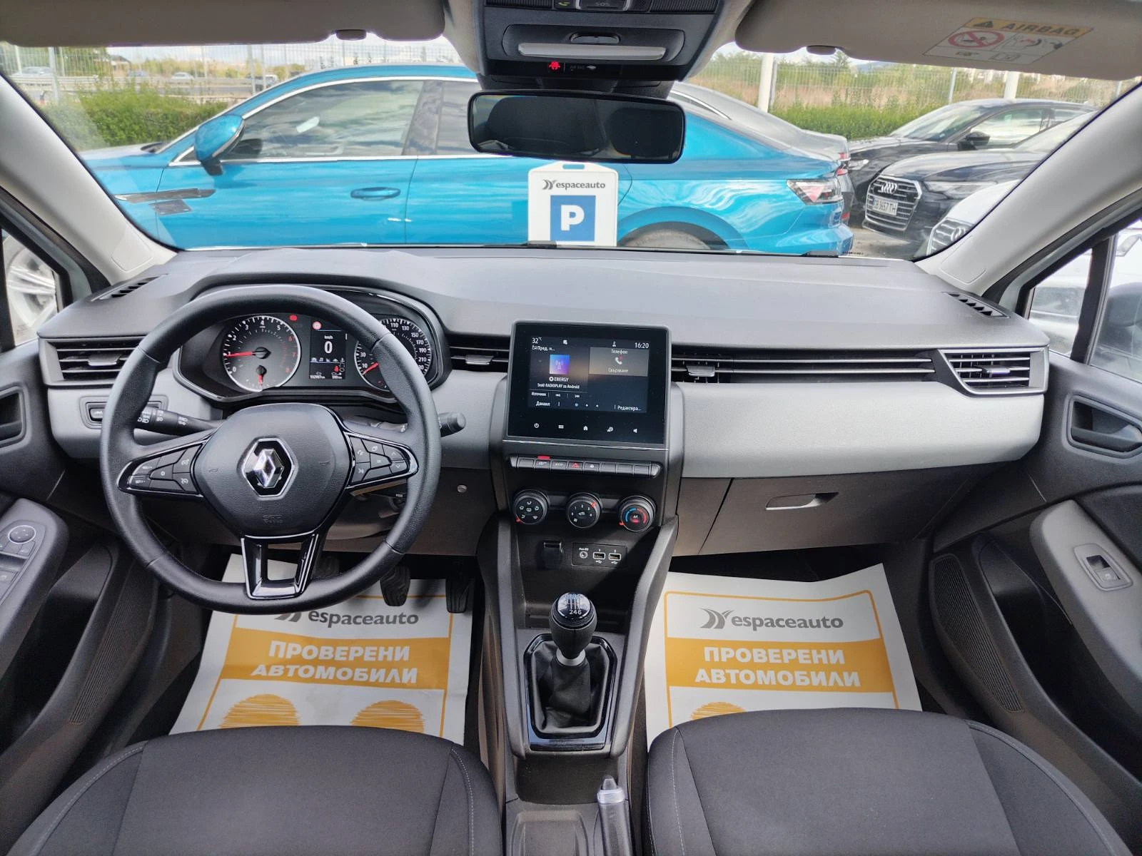 Renault Clio 1.0Tce/ 90, снимка 8 - Автомобили и джипове - 56163386