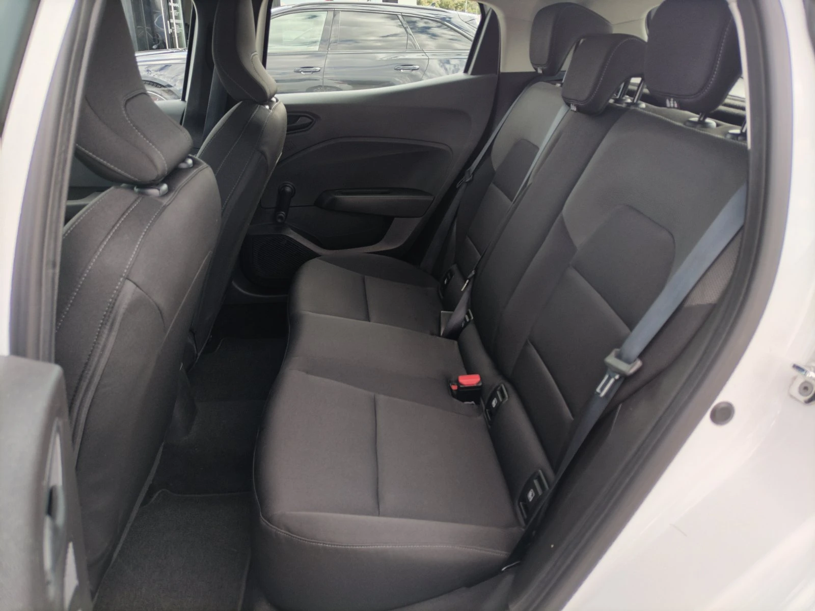 Renault Clio 1.0Tce/ 90, снимка 14 - Автомобили и джипове - 56163386