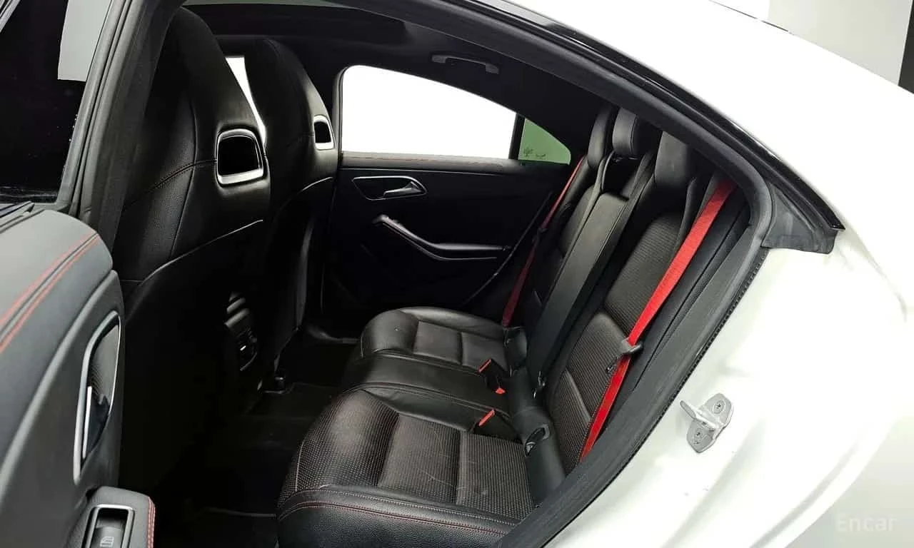 Mercedes-Benz CLA 45 AMG AMG 4MATIC * ������ ���� �� �������� | Mobile.bg � ����������� 12