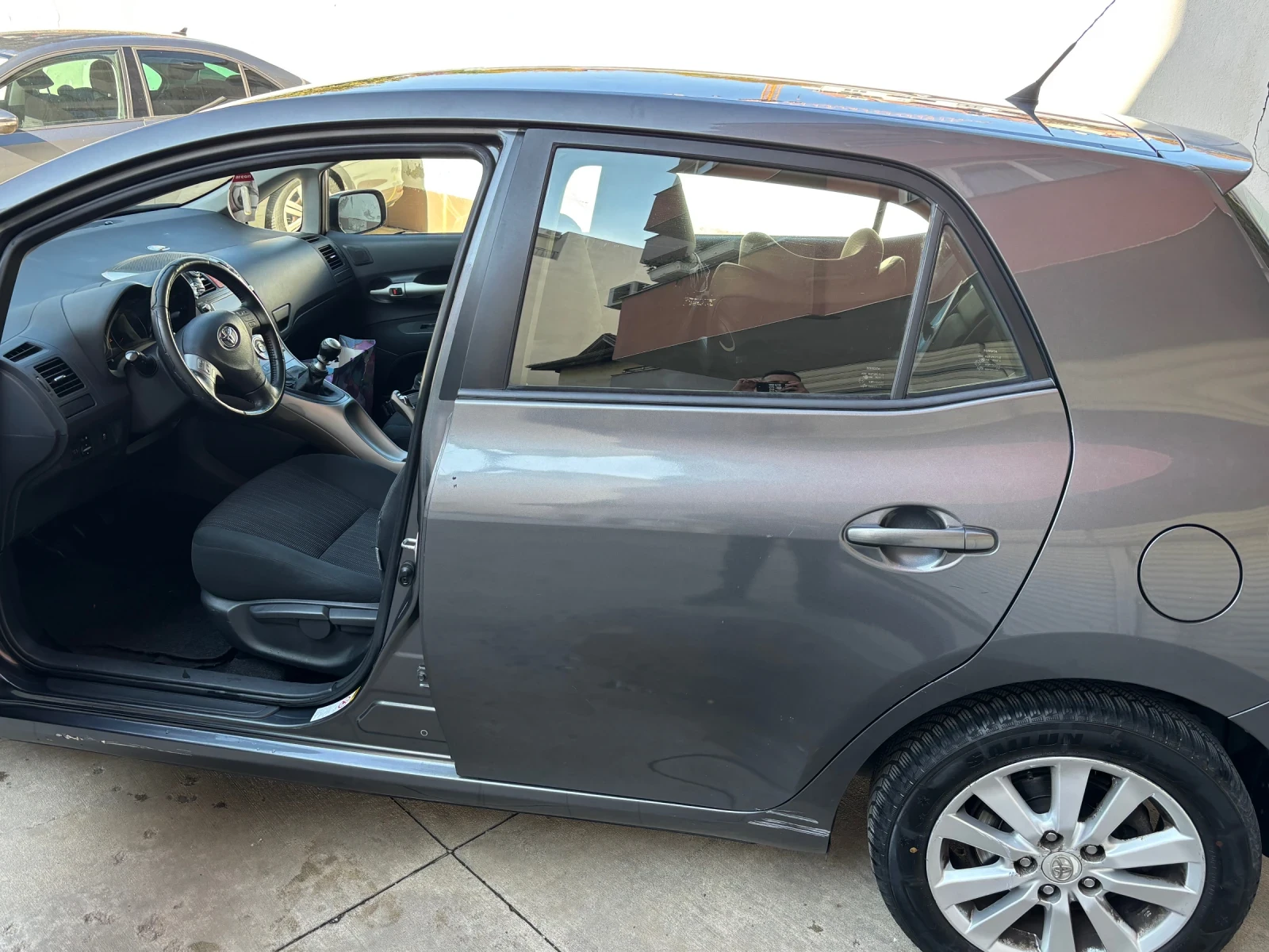 Toyota Auris, снимка 7 - Автомобили и джипове - 56643417