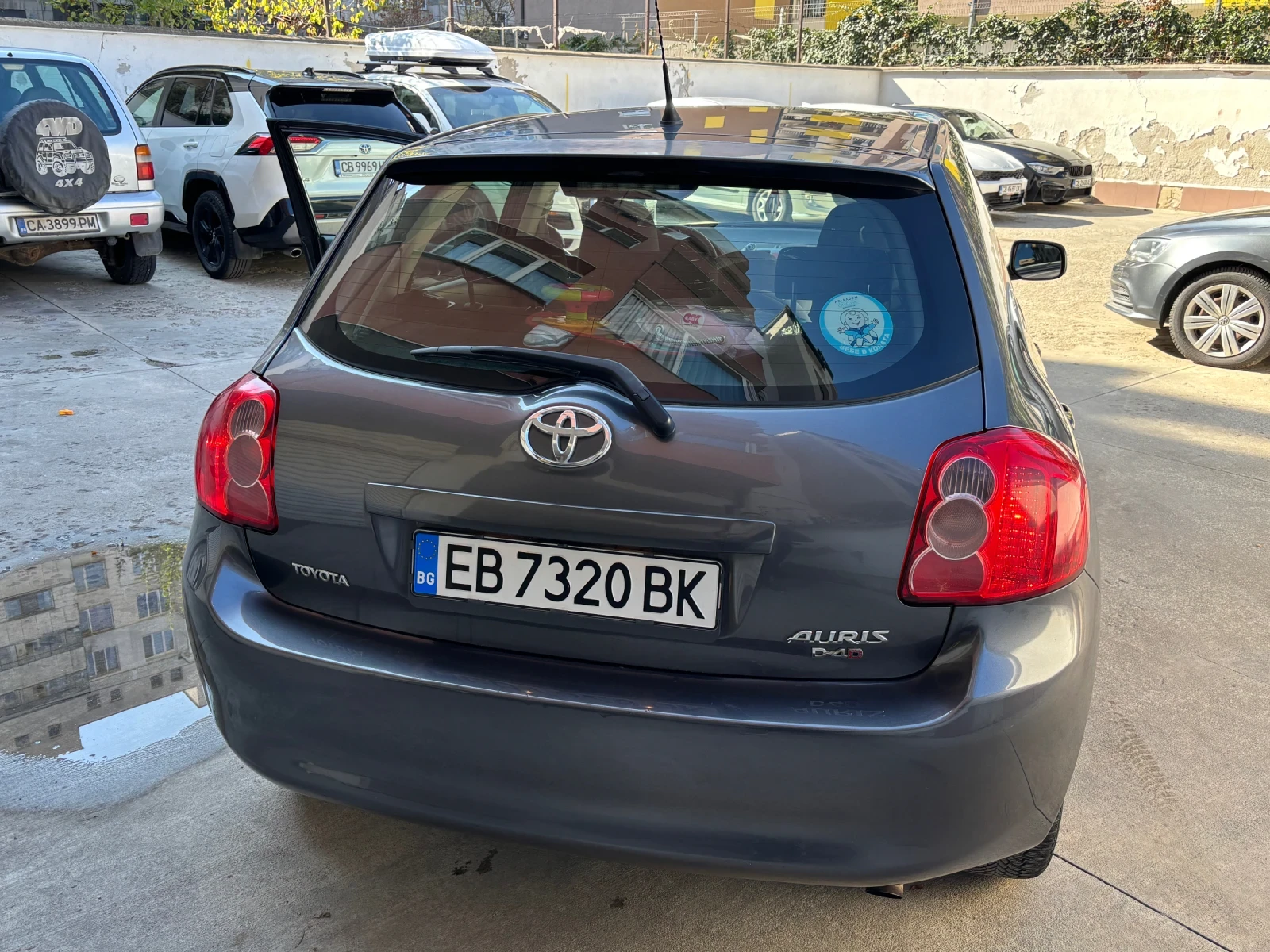 Toyota Auris, снимка 2 - Автомобили и джипове - 56643417