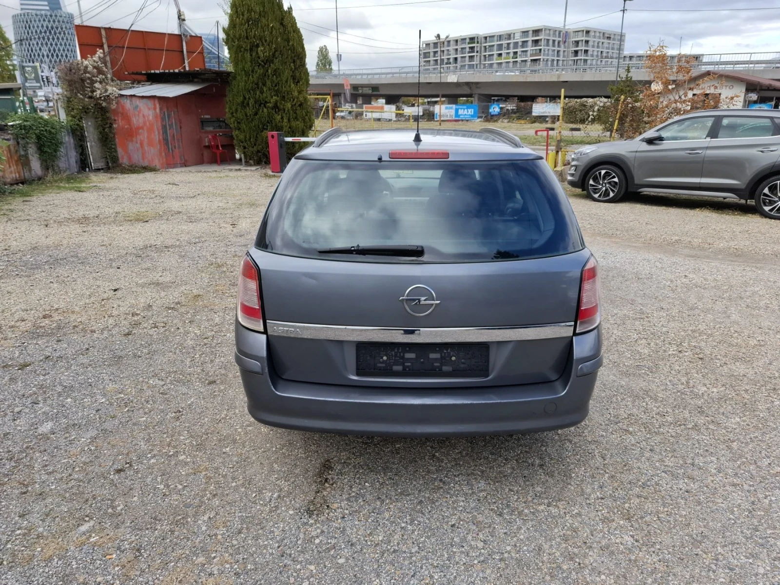 Opel Astra 1.4i 135000kм, снимка 4 - Автомобили и джипове - 56712746