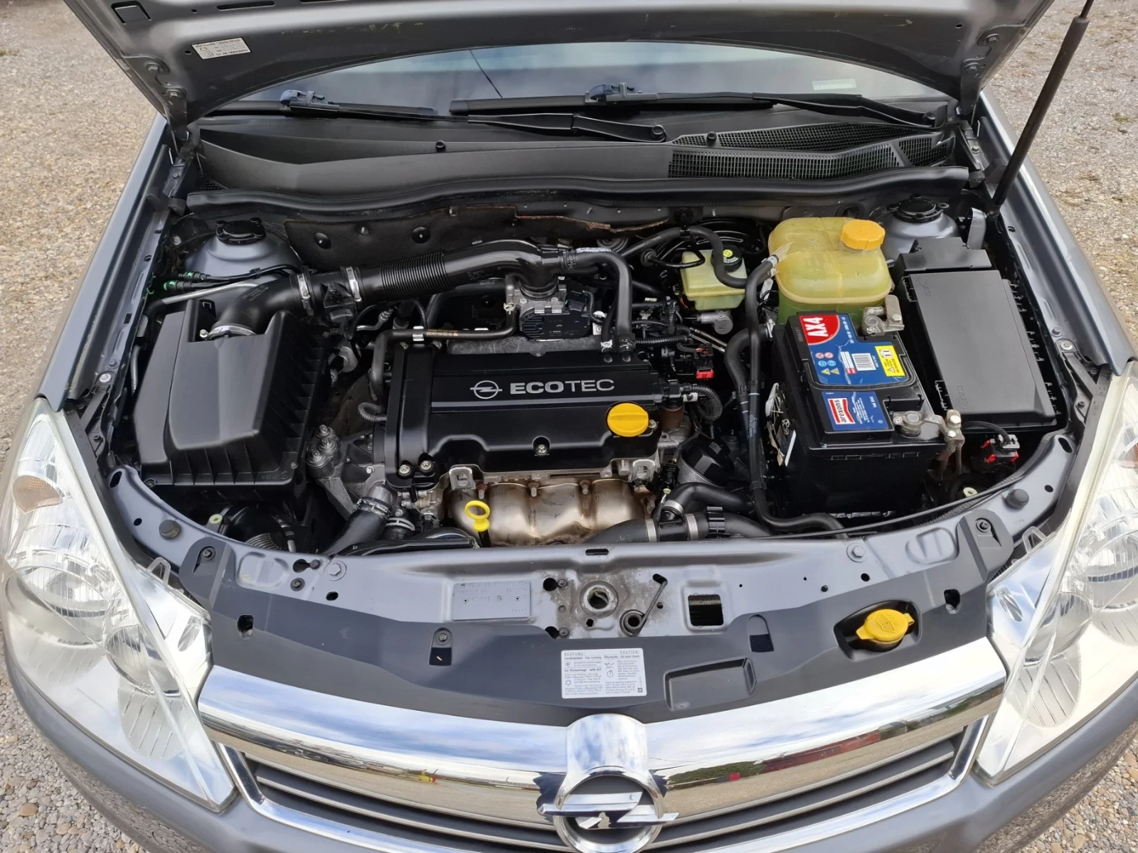 Opel Astra 1.4i 135000kм, снимка 16 - Автомобили и джипове - 56712746