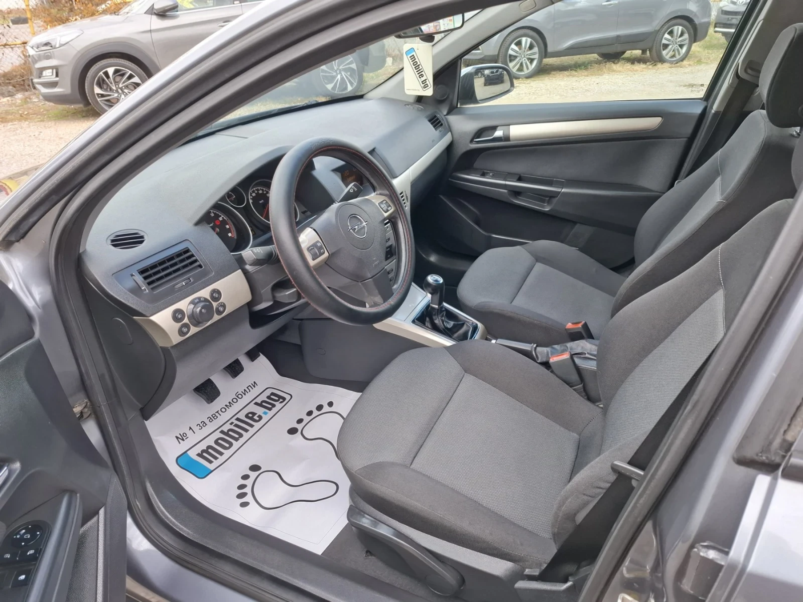 Opel Astra 1.4i 135000kм, снимка 8 - Автомобили и джипове - 56712746