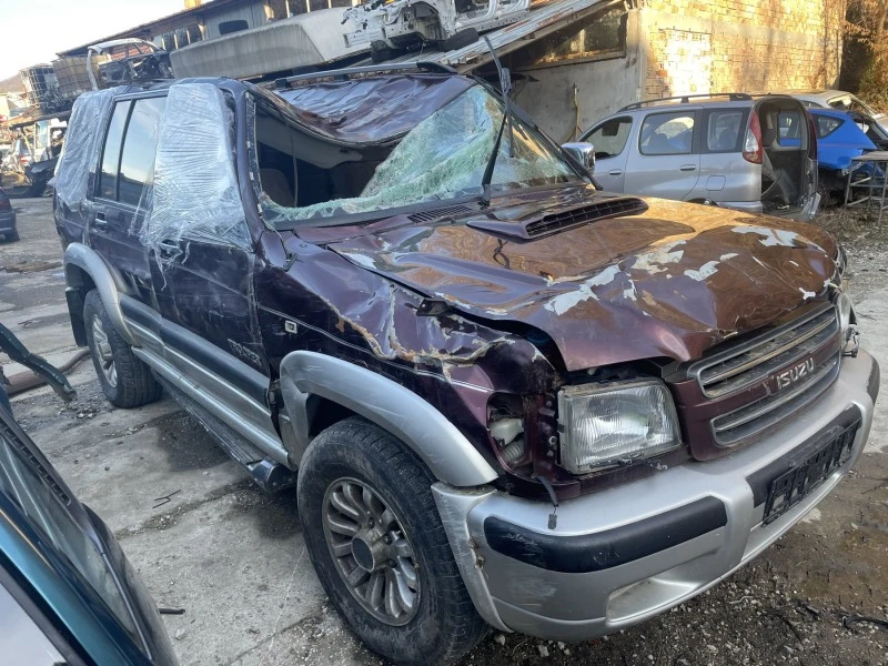 Isuzu Trooper 3.0D DOHC TURBO 4X4, снимка 3 - Автомобили и джипове - 44437520