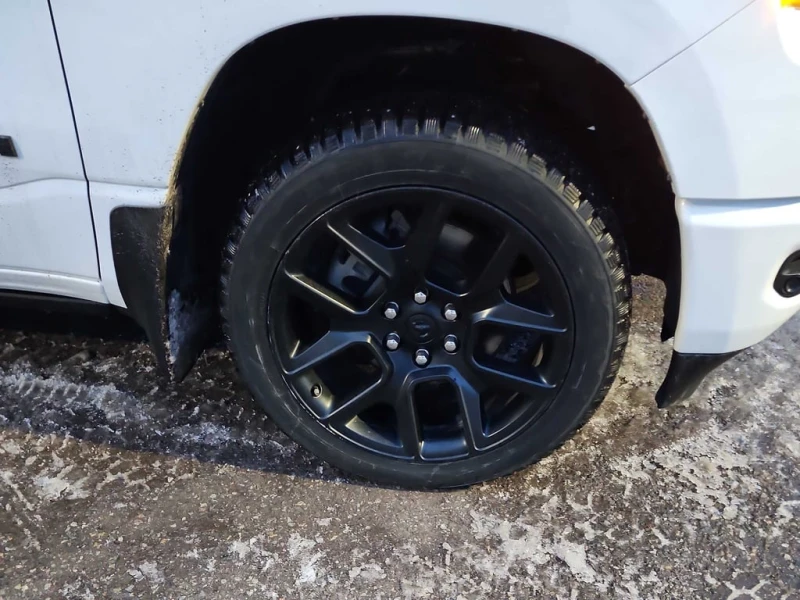 Dodge RAM 1500 PANO / Два ключа / Sport * CARFAX * , снимка 6 - Автомобили и джипове - 53234032