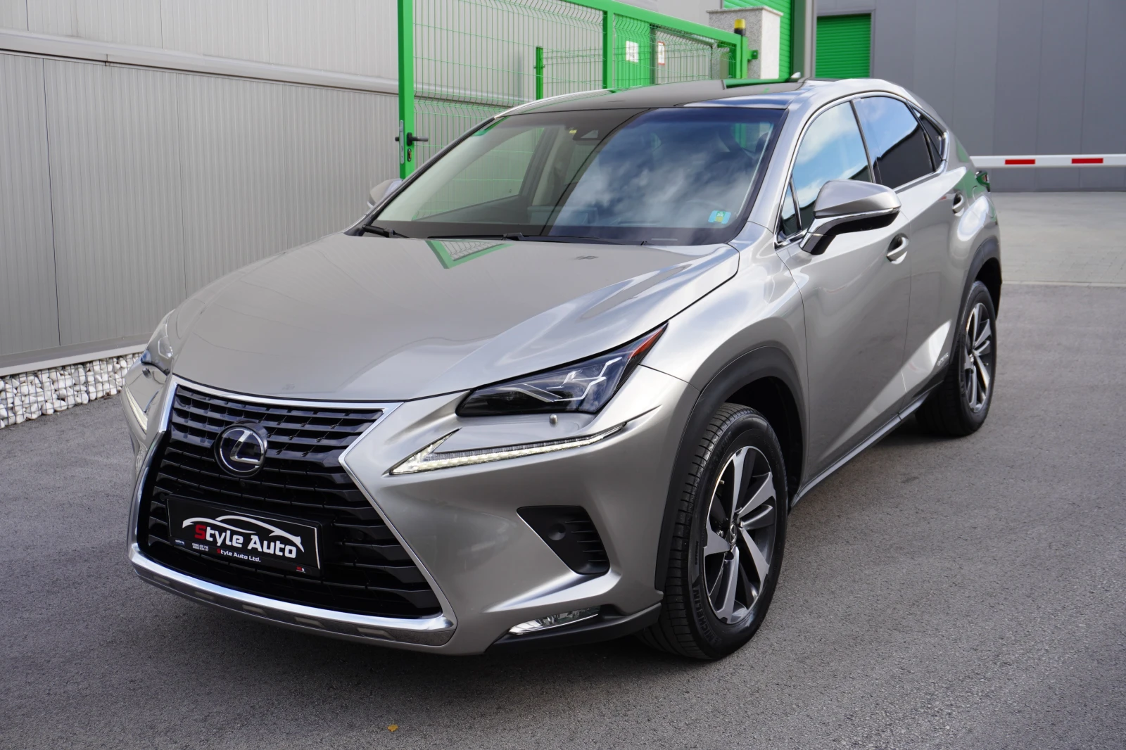 Lexus NX 300h 2.5HYBRID, 360 CAMERA, TRI BEAM, HUD, ОБДУХВАНЕ, P, снимка 1