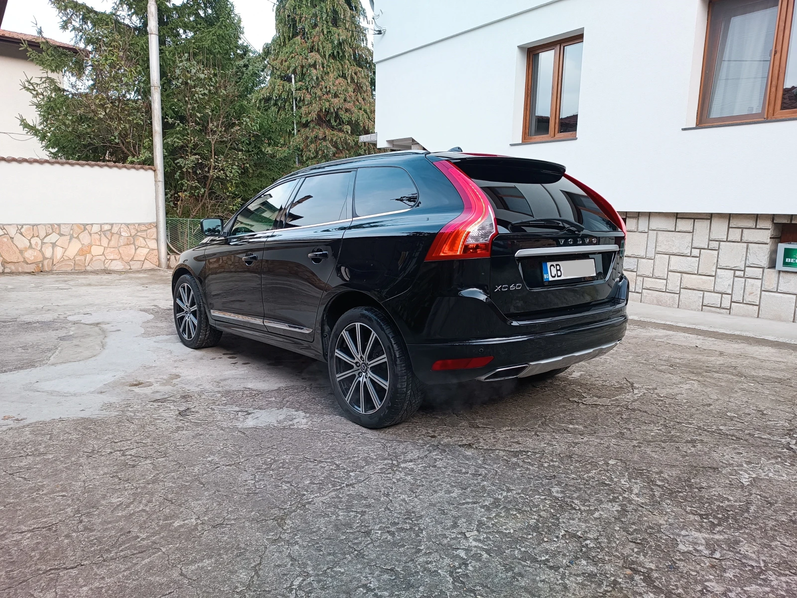 Volvo XC60 T6 Platinum LPG - изображение 4