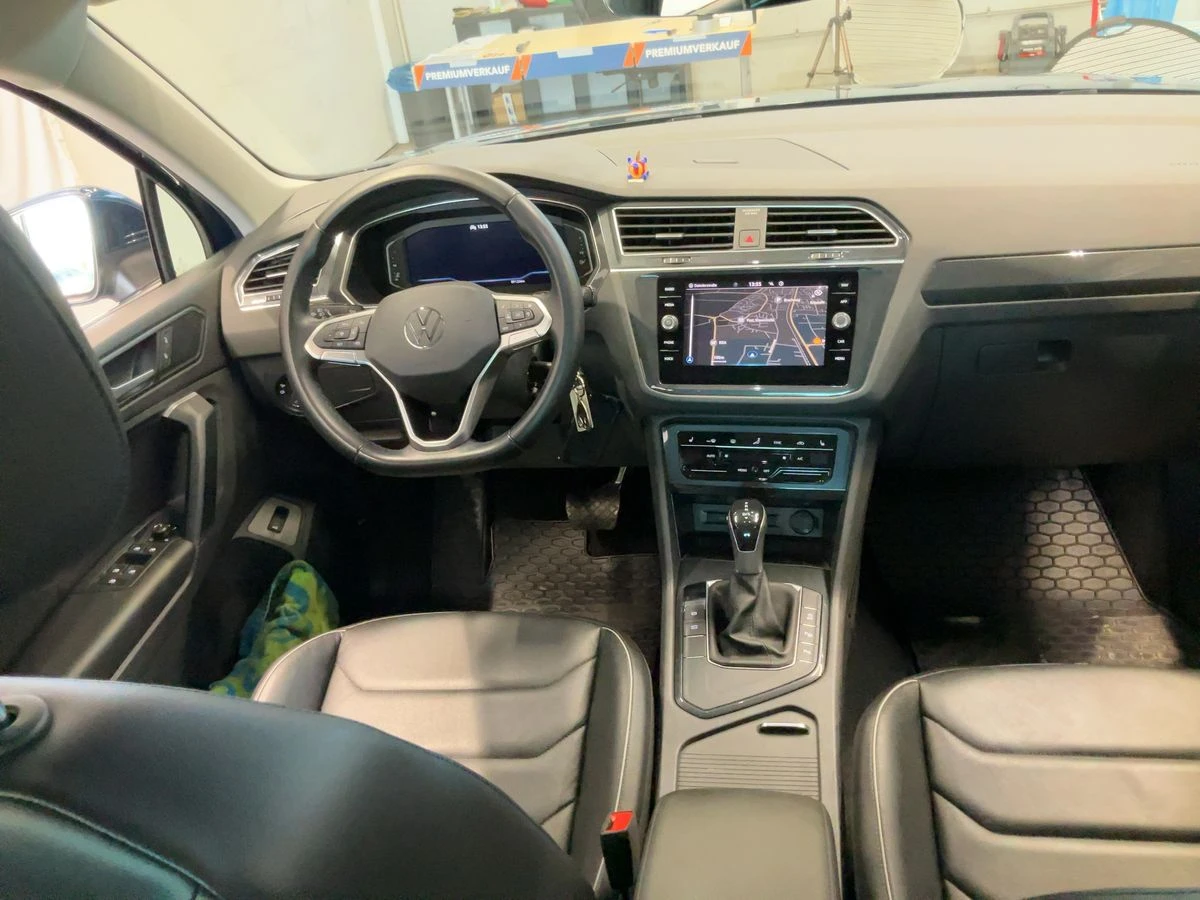 VW Tiguan 2.0* TDI* Digital* Elegance - изображение 9