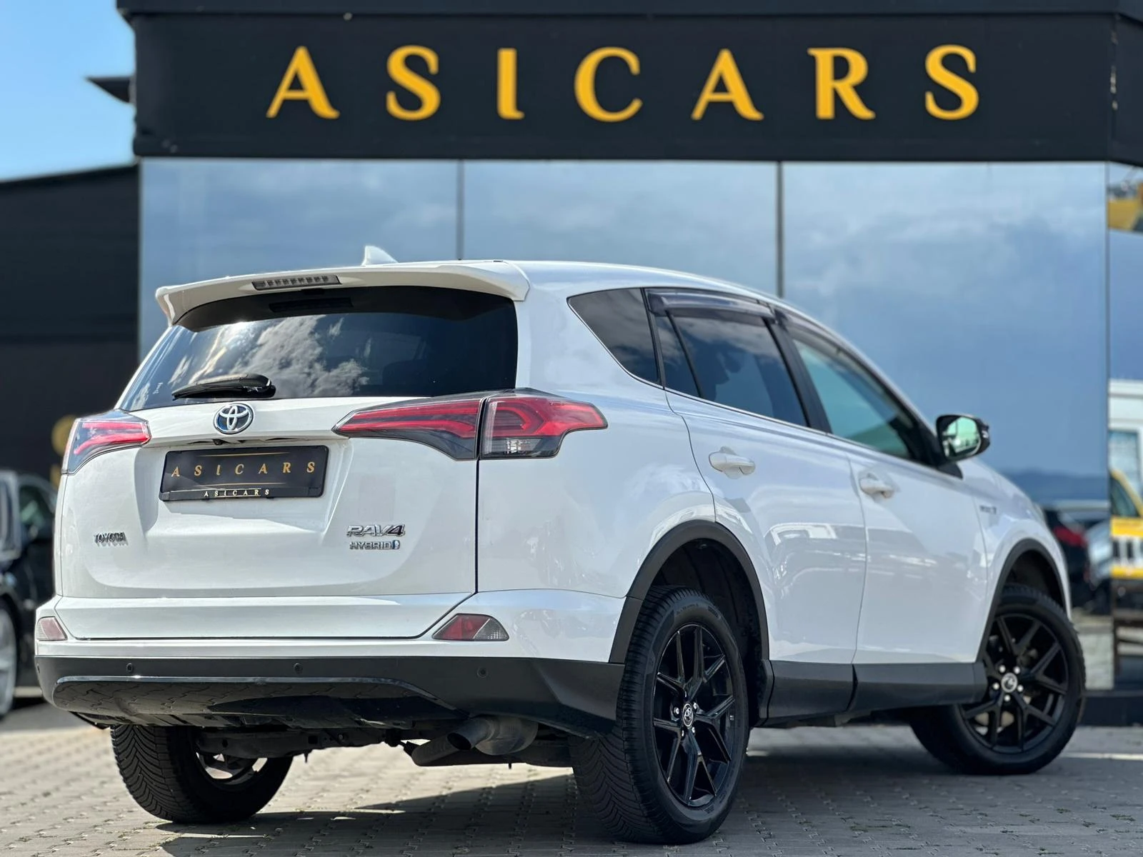 Toyota Rav4 / 2.5 HYBRID / DYNAMIC / EURO 6 / TOP / - изображение 5