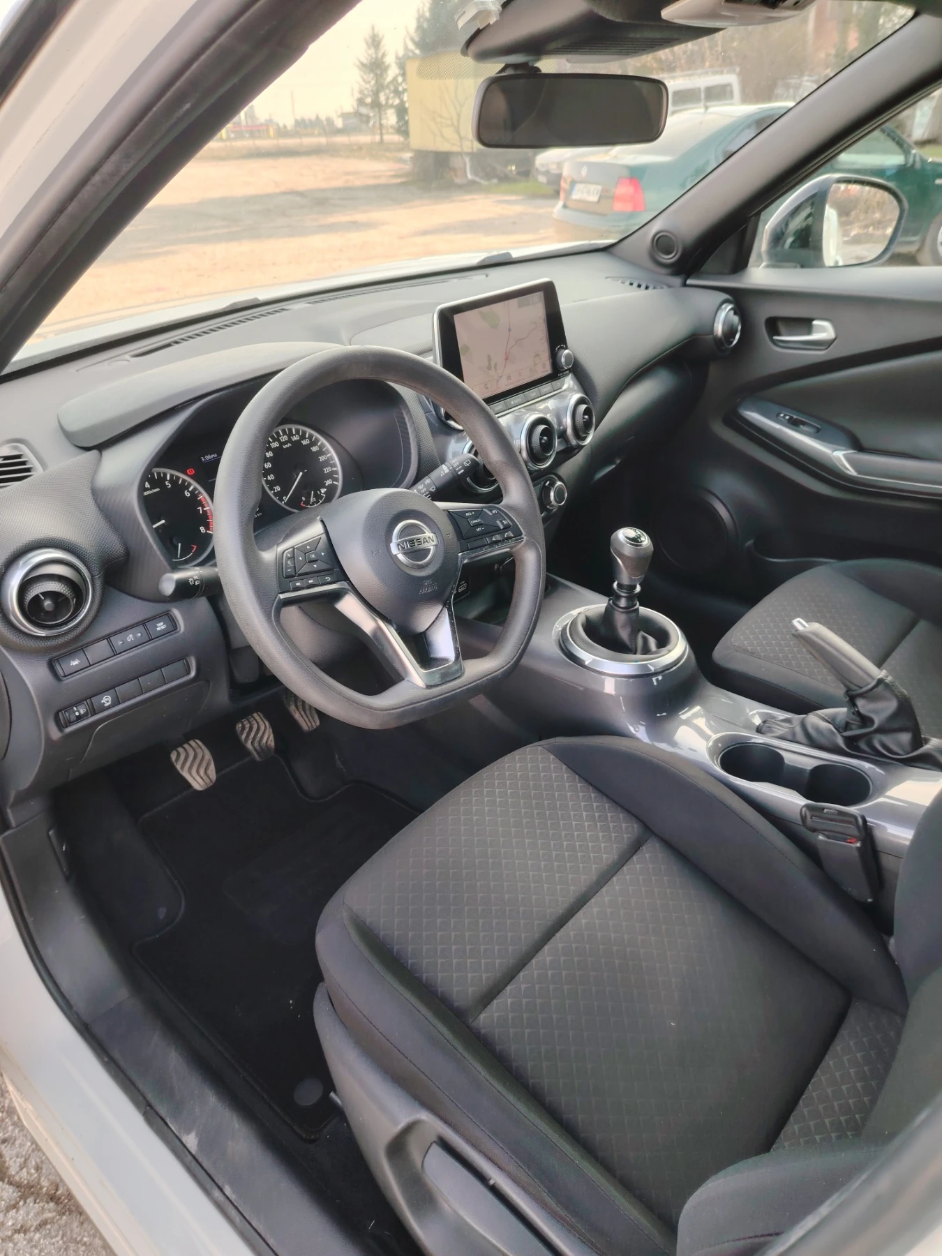 Nissan Juke 1.0DIG-T LED, снимка 6 - Автомобили и джипове - 53713767