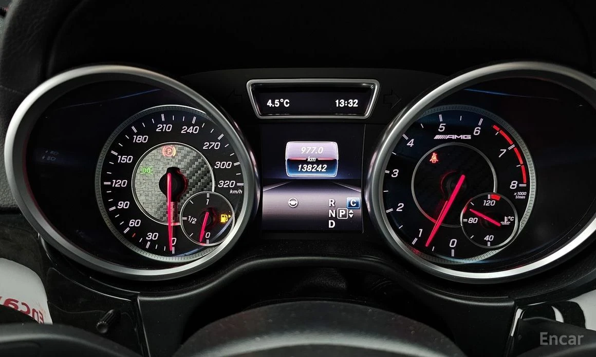 Mercedes-Benz GLE 63 AMG, снимка 8 - Автомобили и джипове - 53926636