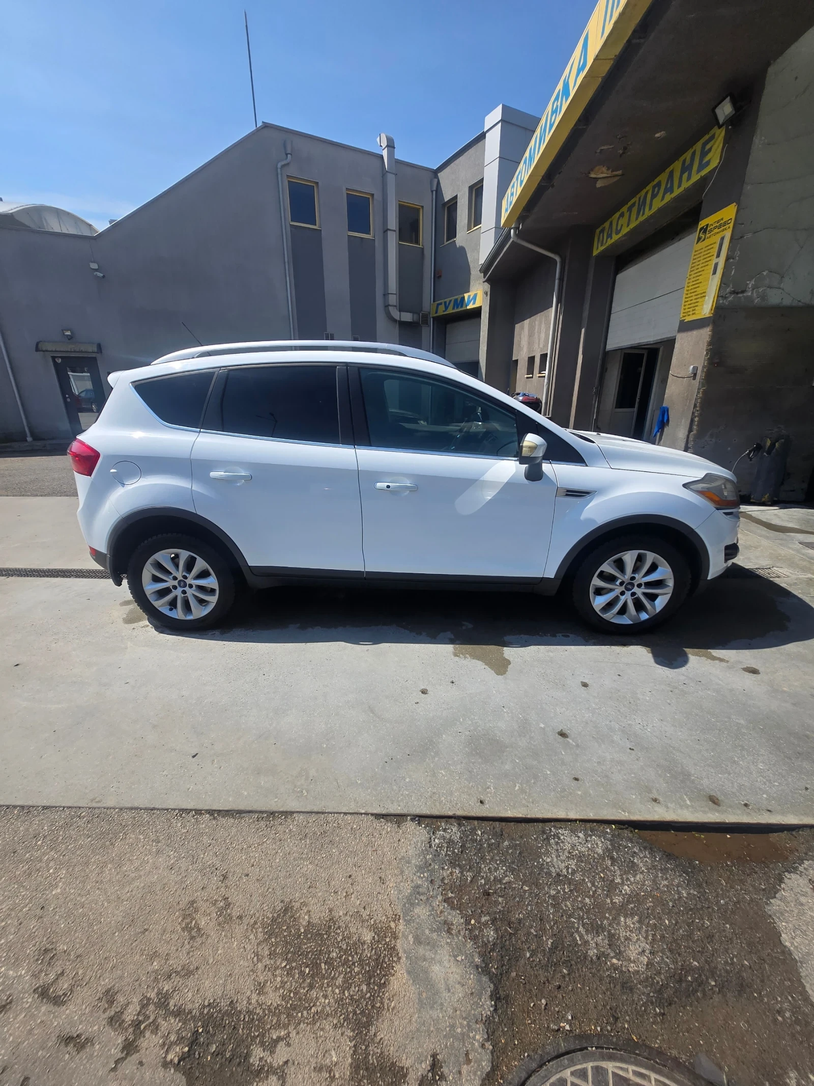 Ford Kuga Titanium , снимка 3 - Автомобили и джипове - 54353171