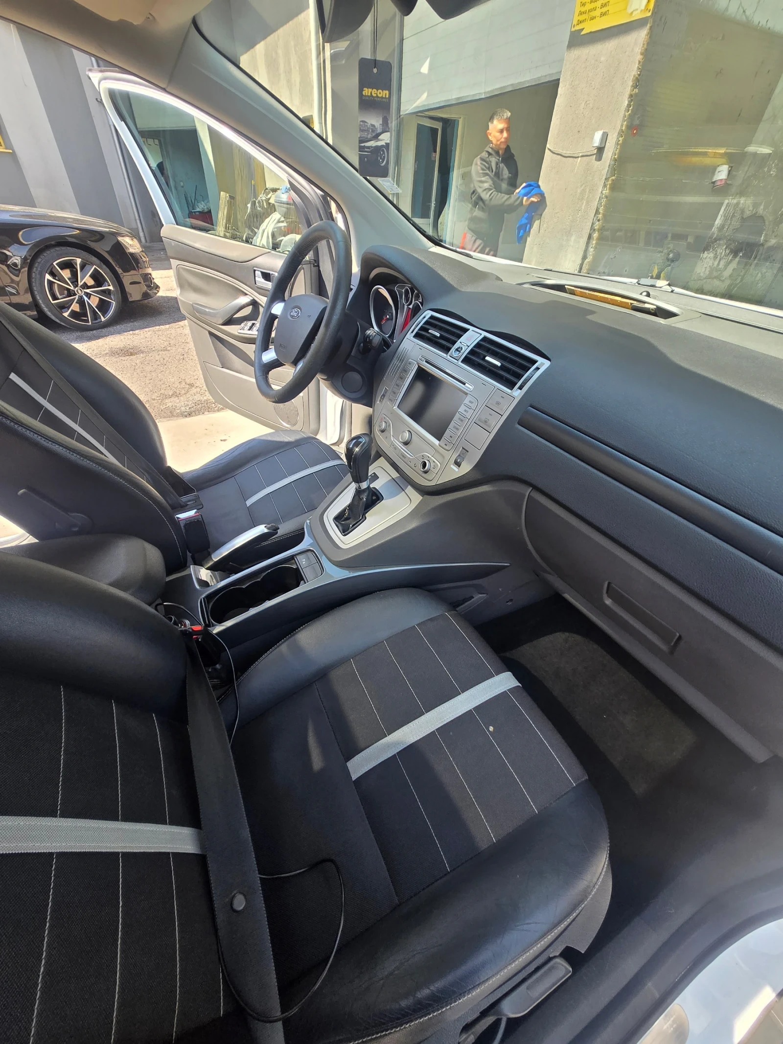 Ford Kuga Titanium , снимка 10 - Автомобили и джипове - 54353171