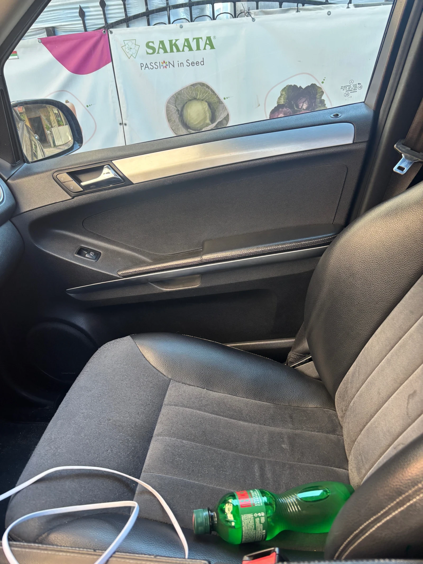 Mercedes-Benz ML 320, снимка 7 - Автомобили и джипове - 54685906