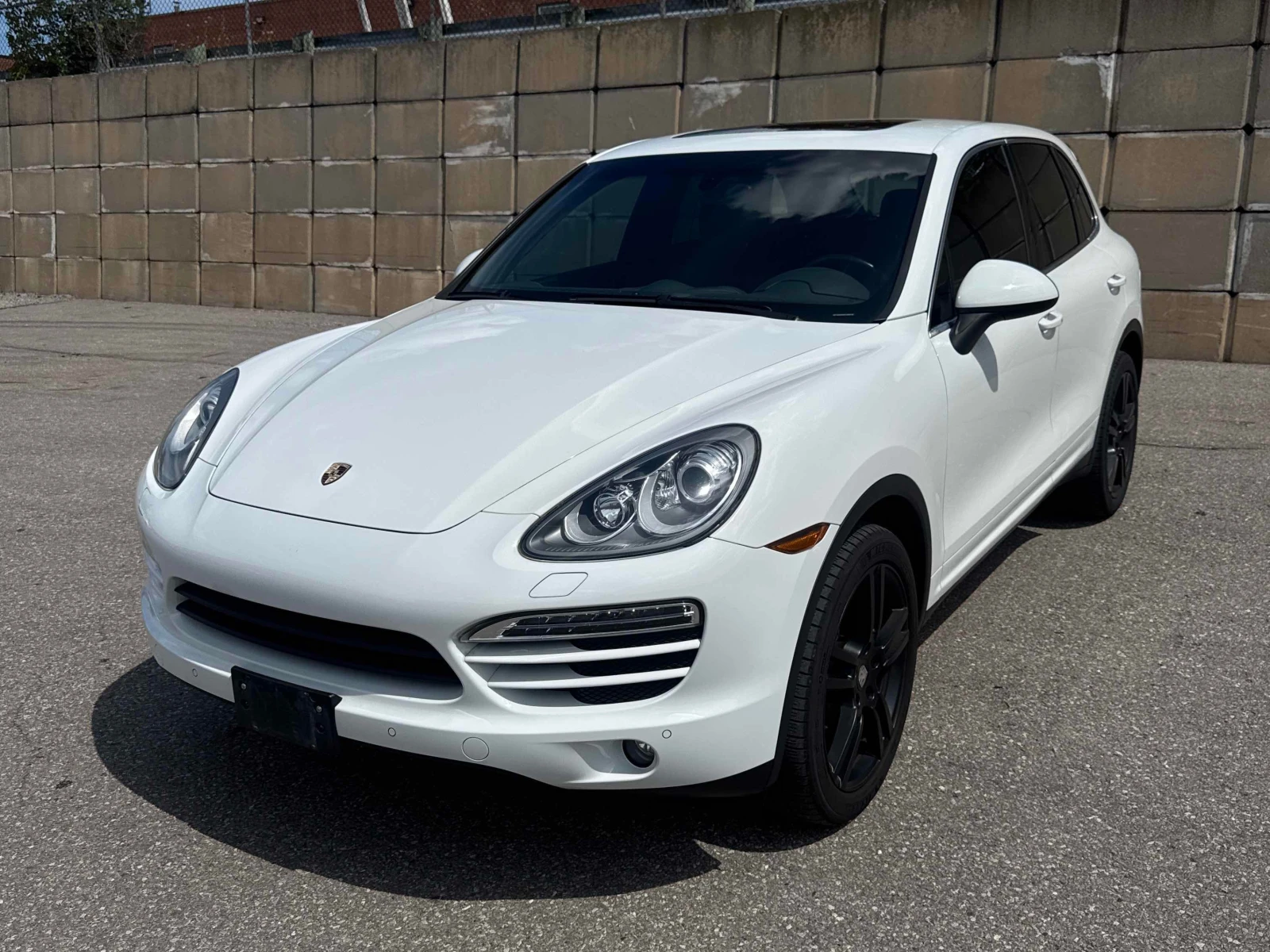 Porsche Cayenne AWD | CARFAX | АВТОКРЕДИТ БЕЗ ПЪРВОНАЧАЛНА ВНОСКА 
