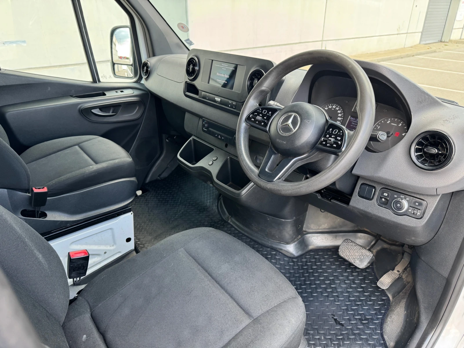 Mercedes-Benz Sprinter Автоматик 7G ПЕРФЕКТЕН СПЕШНО ТОП ЦЕНА, снимка 14 - Бусове и автобуси - 54627798