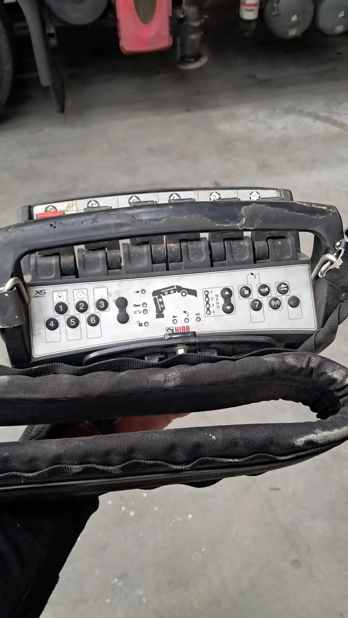 Renault Premium Кран - изображение 4