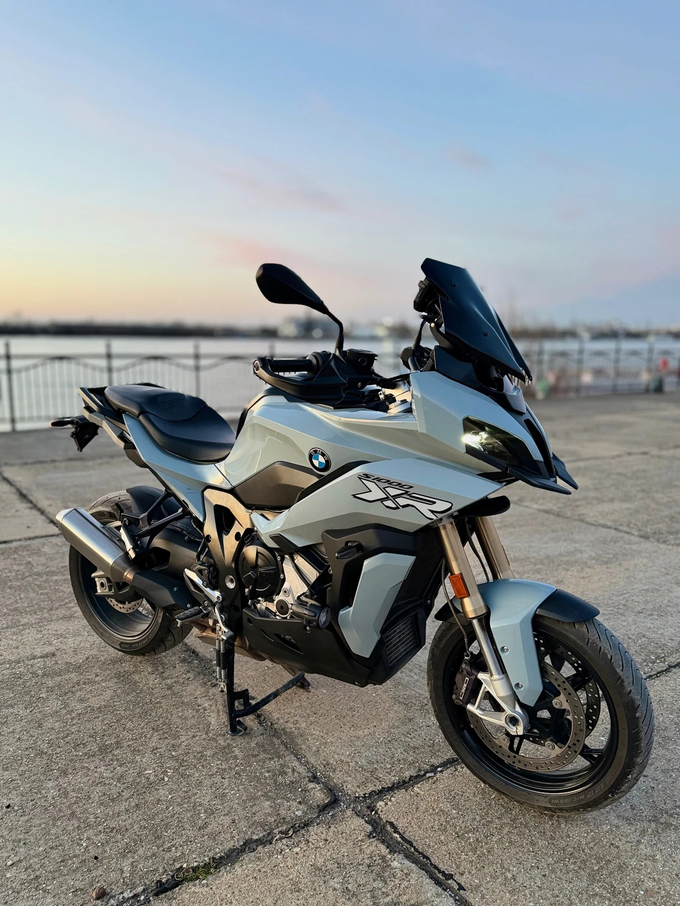 BMW S S1000XR Nardo Grey