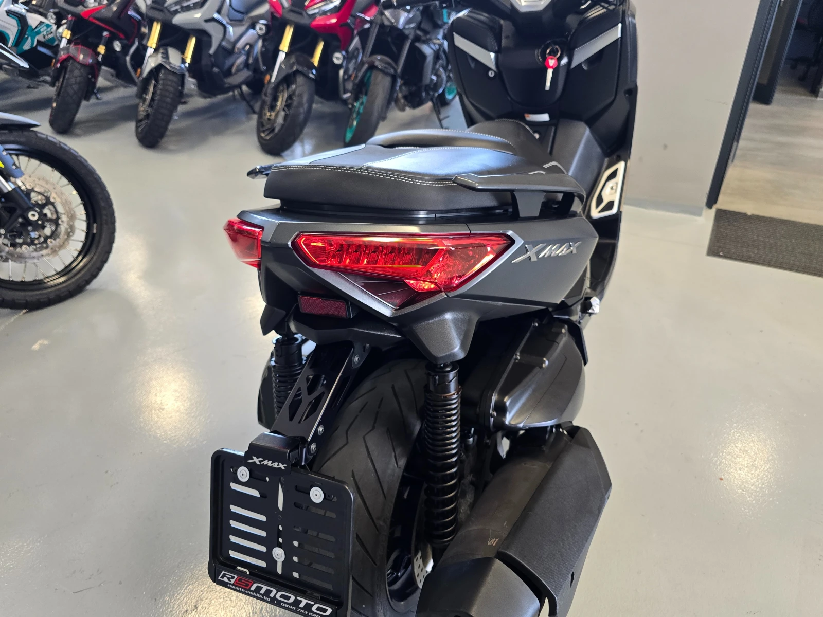 Yamaha X-max 400ie, ABS, Iron Max!, снимка 10 - Мотоциклети и мототехника - 55583327