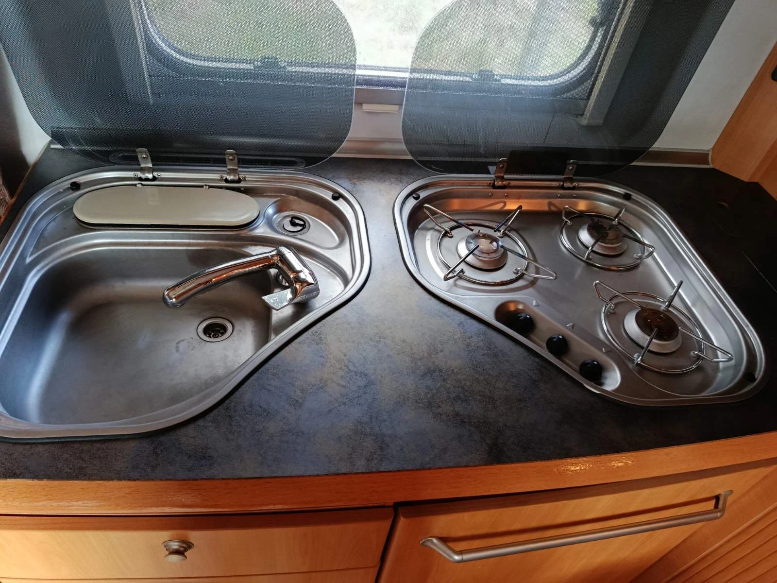 Каравана LMC LMC Munsterland 2005 - изображение 5