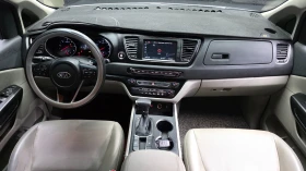 Kia Carnival DELUXE 2.2* ПОДГРЕВ СЕДАЛКИ * hellascars.bg * , снимка 7