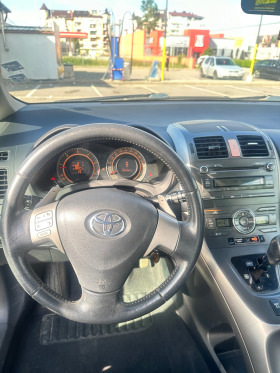 Toyota Auris, снимка 8