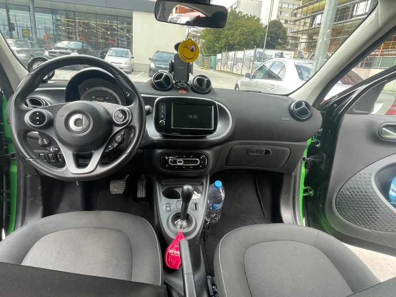 Smart Forfour, снимка 8 - Автомобили и джипове - 47448795